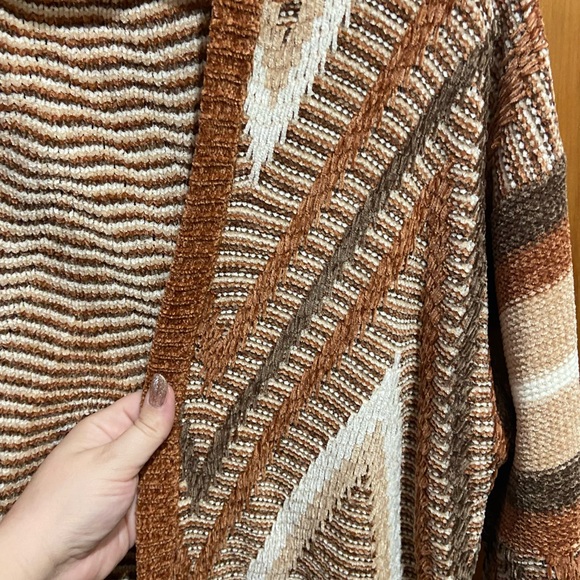 BKE Cardigan - Picture 4 of 4